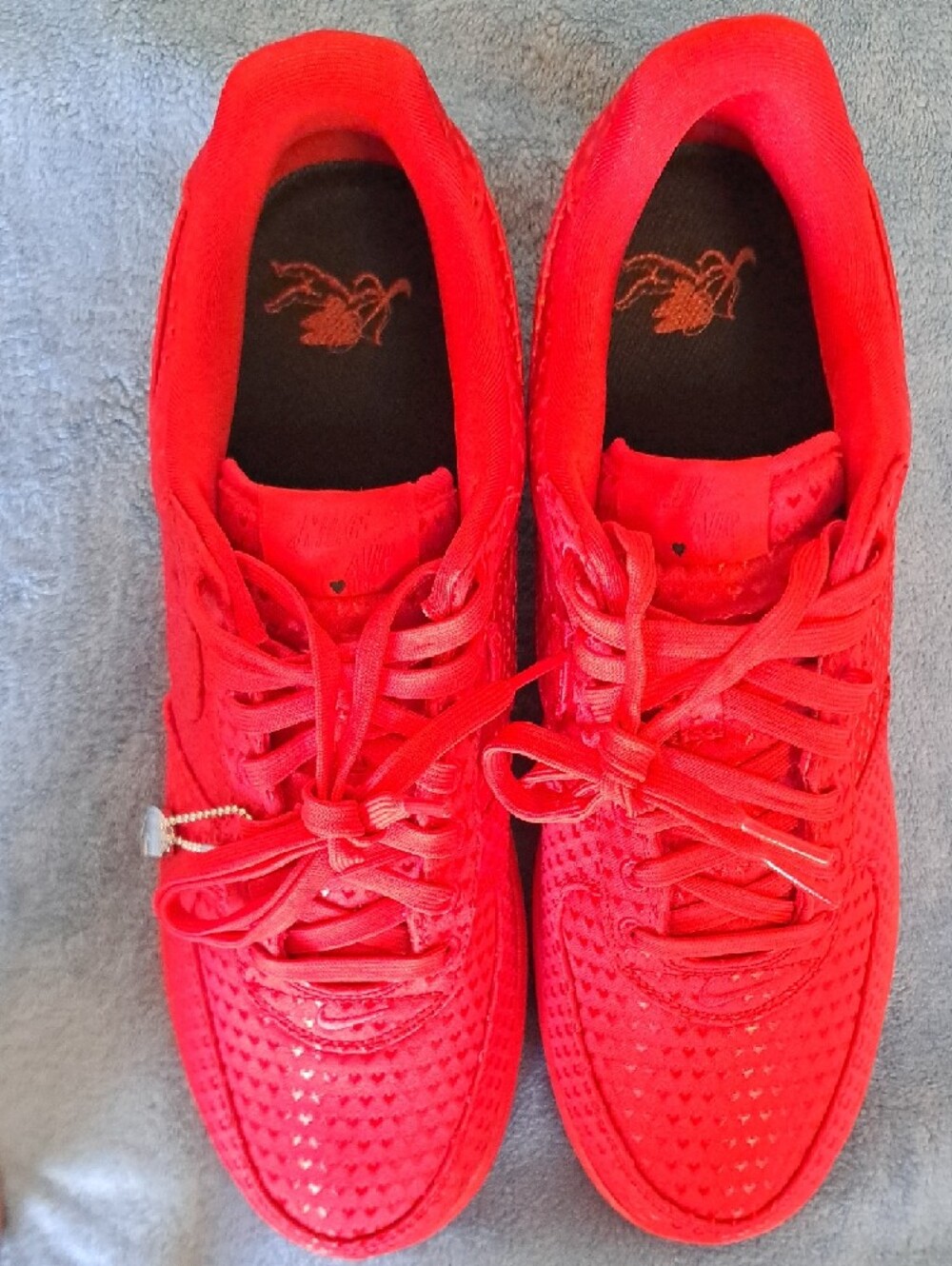 Nike Air Force 1 07 Valentine's Day - Picture 3 of 7